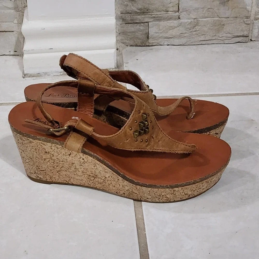Lucky brand Narnie leather studded cut‎ out cork Wedge Sandals women's size 8.5